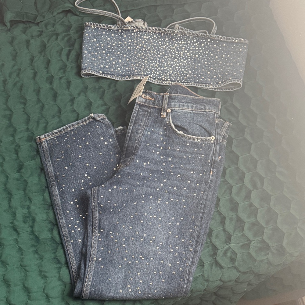 Zara Women's Blue Jeans with Rhinestone Detailing Sz 6